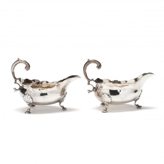 PAIR OF GEORGIAN SILVER SAUCE BOATS