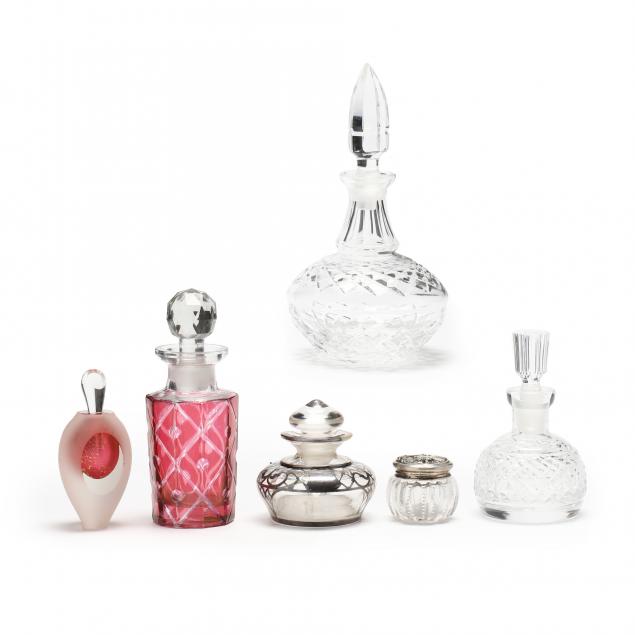 FIVE ASSORTED GLASS PERFUME BOTTLES 345f99