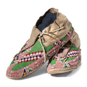 Sioux Beaded Hide Moccasins ca 3465c0