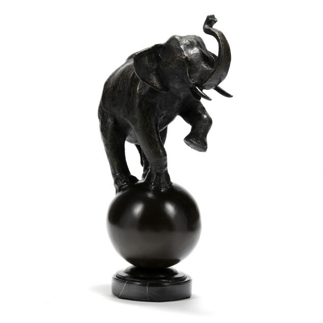 VINTAGE BRONZE SCULPTURE OF AN ELEPHANT,