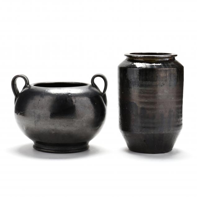 TWO BLACK GLAZED VESSELS NORTH 3491dd