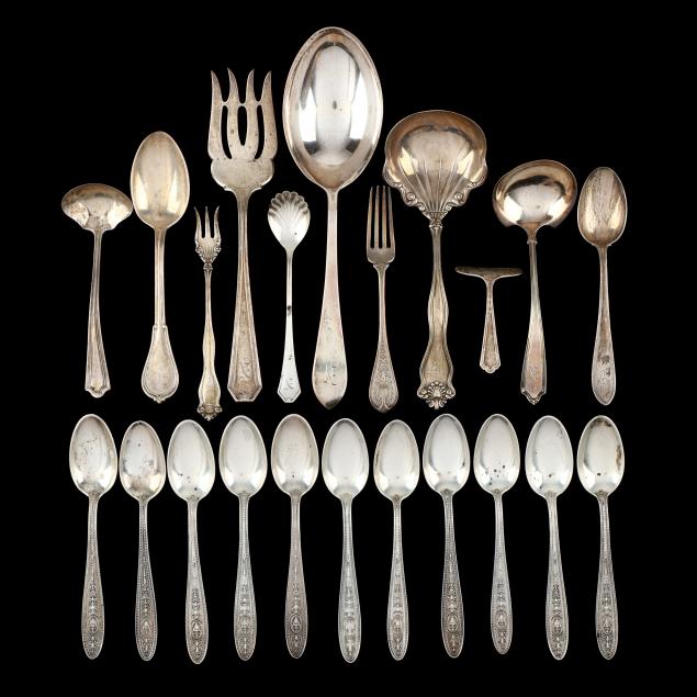 COLLECTION OF STERLING SILVER FLATWARE 349347