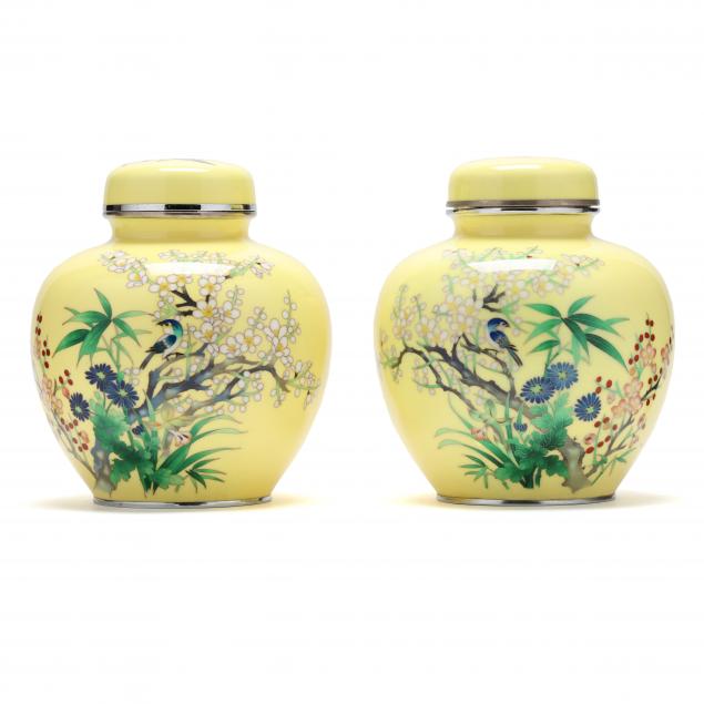 A PAIR OF JAPANESE YELLOW GROUND CLOISONNE