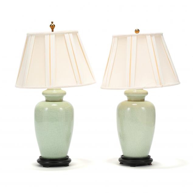 A PAIR OF CHINESE STYLE CELADON 3493db