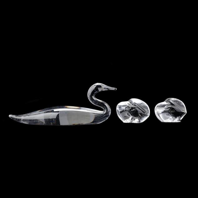 STEUBEN CRYSTAL LOON AND PAIR 349798