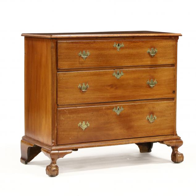 AMERICAN CHIPPENDALE MAHOGANY CHEST 34987c