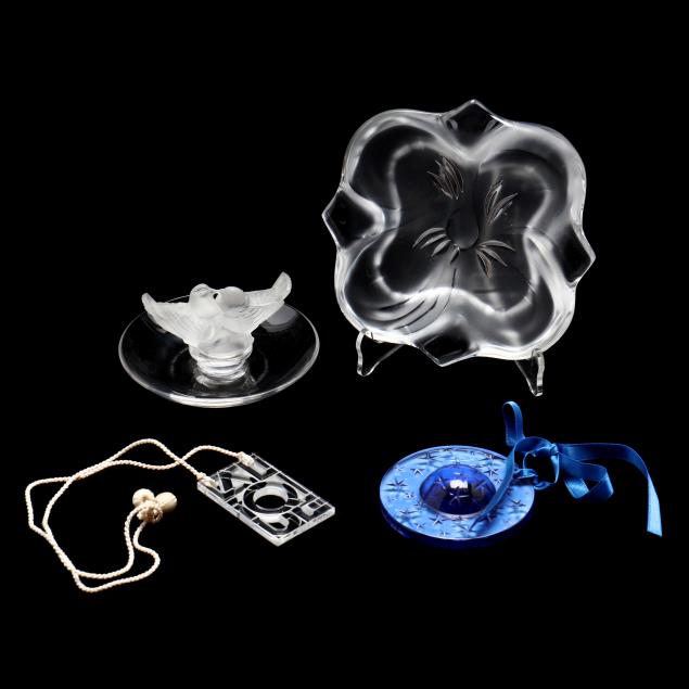 FOUR PIECES OF LALIQUE CRYSTAL 349bae