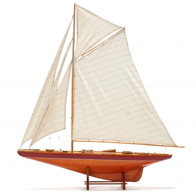 LARGE WOODEN SHIP MODEL OF A GAFF 349dd9