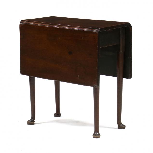 ENGLISH QUEEN ANNE DIMINUTIVE MAHOGANY