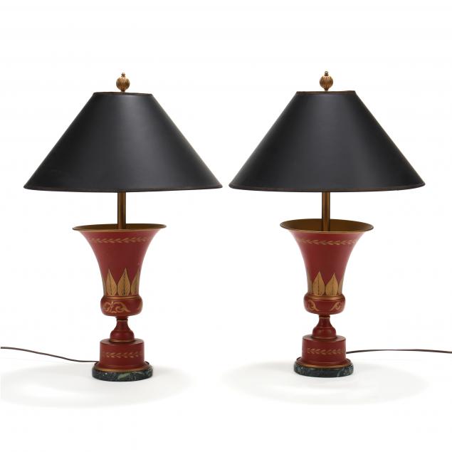 PAIR OF RED TOLE URN LAMPS 20th 34a033