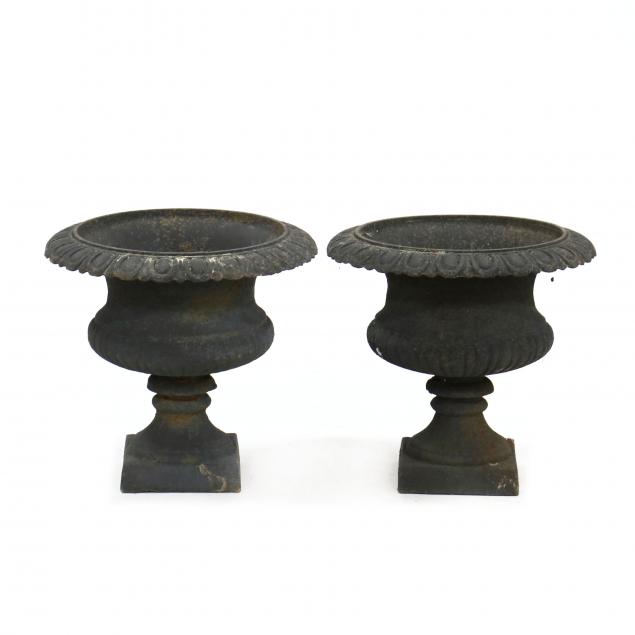 PAIR OF CLASSICAL STYLE CAST IRON 34a33c