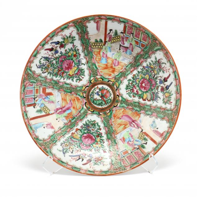 CHINESE EXPORT ROSE MEDALLION CHARGER