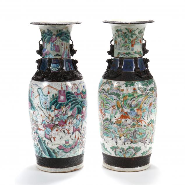 A NEAR PAIR OF CHINESE CRACKLEWARE 34a3de