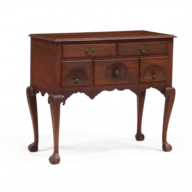 AMERICAN CHIPPENDALE STYLE DRESSING 347e74