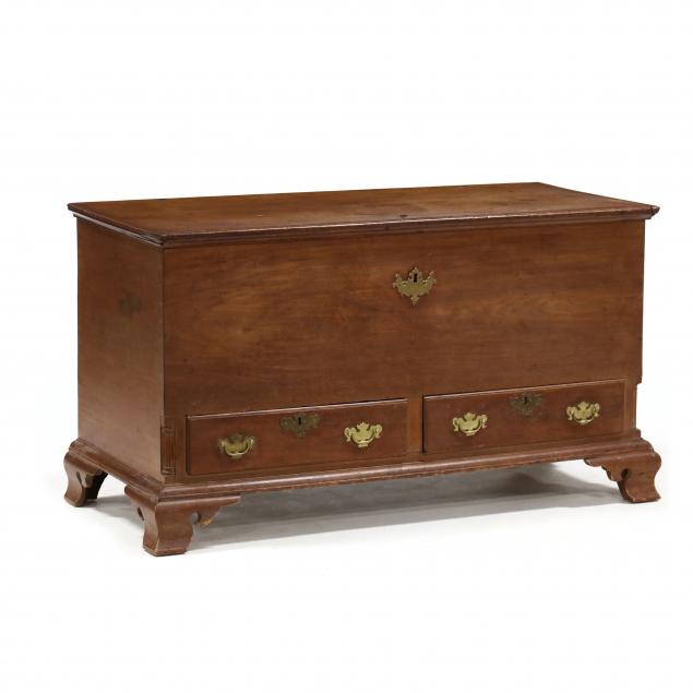 MID ATLANTIC CHIPPENDALE WALNUT 348032