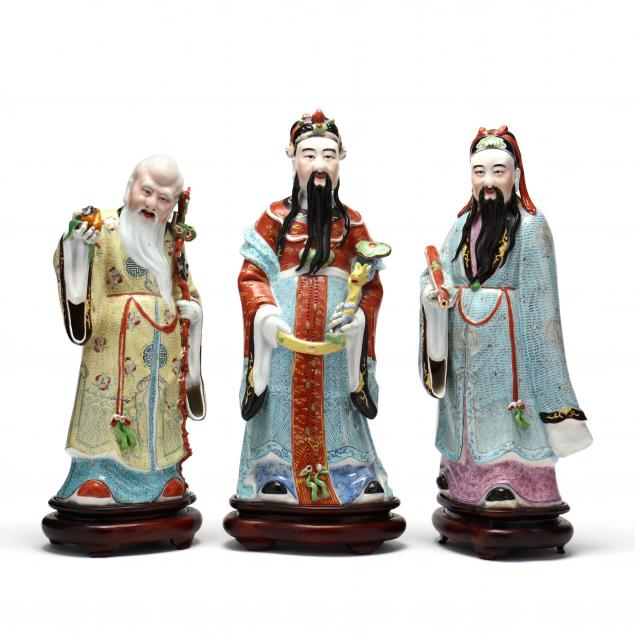 THREE CHINESE PORCELAIN FAMILLE 3480d0