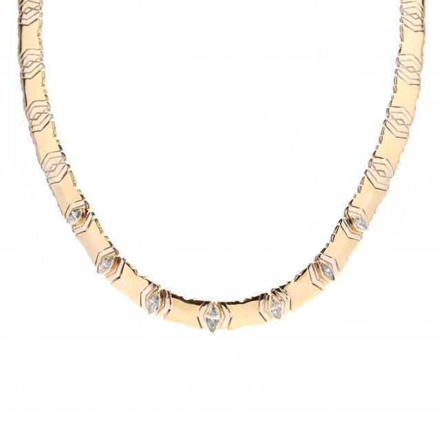 GOLD AND DIAMOND NECKLACE The gold 348261