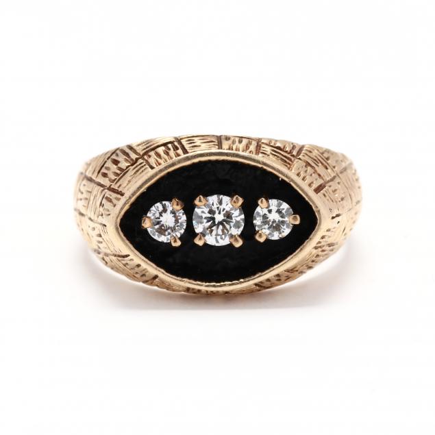 GENT'S GOLD AND DIAMOND RING Ring