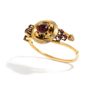 VICTORIAN, YELLOW GOLD, RED GLASS