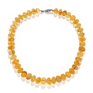 CARVED CITRINE BEAD NECKLACE Consisting 348383