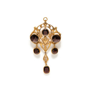 ART NOUVEAU YELLOW GOLD AND GARNET 3483bf