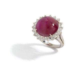 STAR RUBY AND DIAMOND RING
Containing