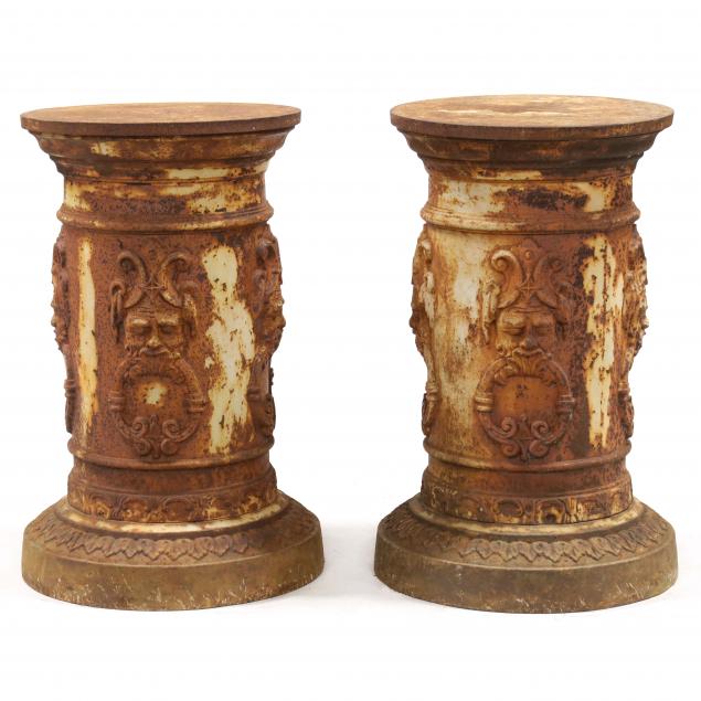 PAIR OF ARCHITECTURAL CAST IRON 3484e8
