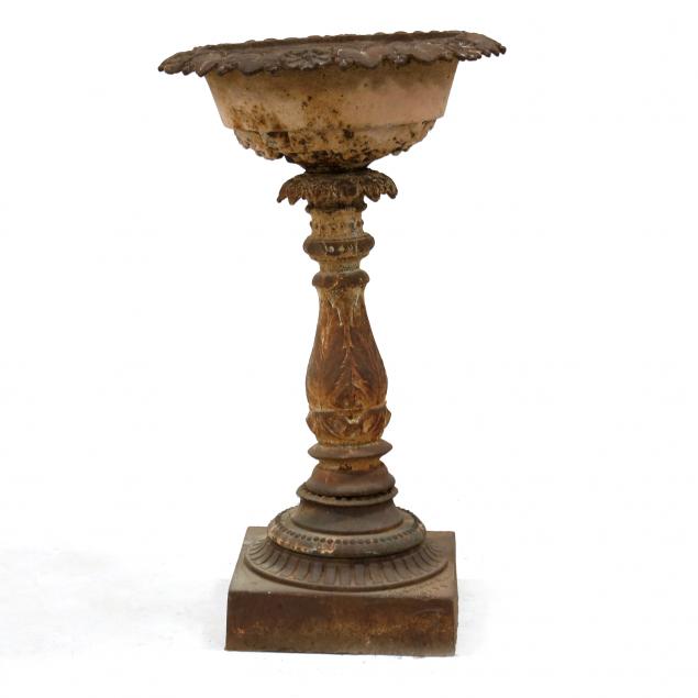 ANTIQUE CLASSICAL STYLE CAST IRON PEDESTAL