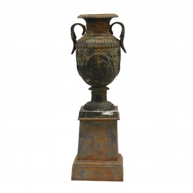 TALL CLASSICAL STYLE CAST IRON 3484f7