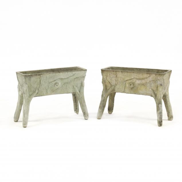 PAIR OF CAST STONE FAUX BOIS FOOTED 34850c