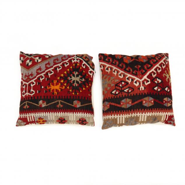 TWO TURKISH KILIM THROW PILLOWS 3485cf