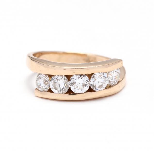 GOLD AND DIAMOND RING Ring with five