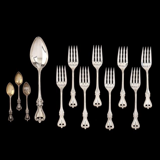 TOWLE OLD COLONIAL STERLING SILVER FLATWARE