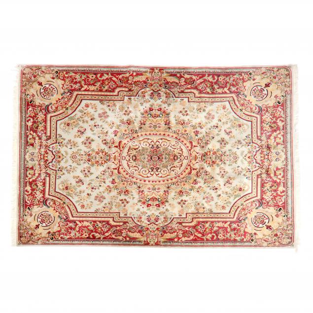 WOOL CARPET, PAKISTAN Beige field