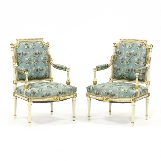 PAIR OF LOUIS XVI STYLE CARVED 348c1e
