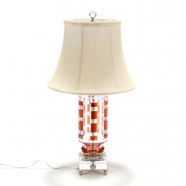 VINTAGE CUT-TO-CLEAR TABLE LAMP