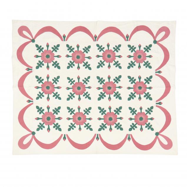 VINTAGE APPLIQUE QUILT  In the Whig