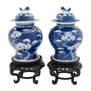 A Pair of Chinese Blue and White 34b54e