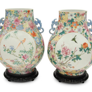 A Pair of Chinese Famille Rose 34b56b