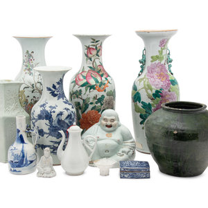 Eleven Chinese Porcelain Articles