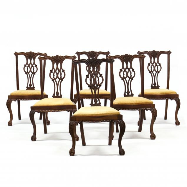 SET OF SIX CHIPPENDALE STYLE MAHOGANY