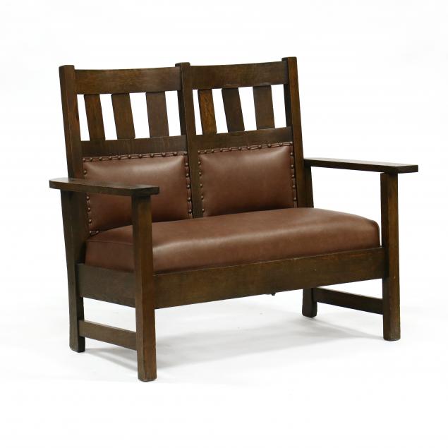 MISSION OAK SETTEE Early 20th century  34b70c