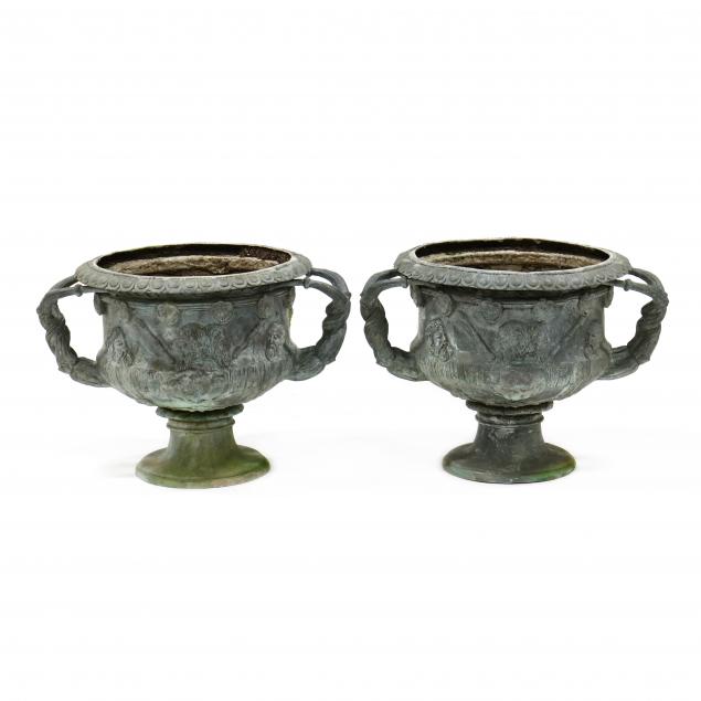 PAIR OF ROMAN STYLE CAST BRONZE 34b795