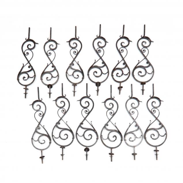 SET OF TWELVE WROUGHT IRON ARCHITECTURAL 34b79d