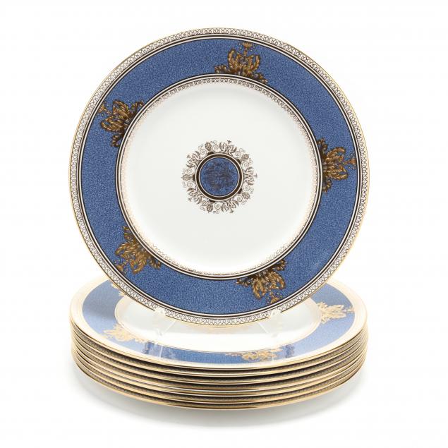 A SET OF EIGHT WEDGWOOD PLATES