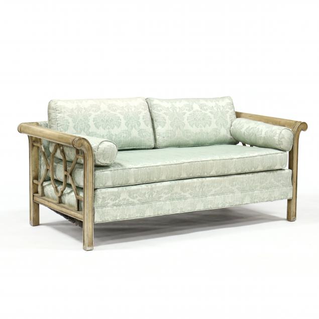 CHINESE CHIPPENDALE STYLE SETTEE