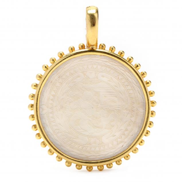 19KT GOLD AND MOTHER OF PEARL PENDANT  34bae9