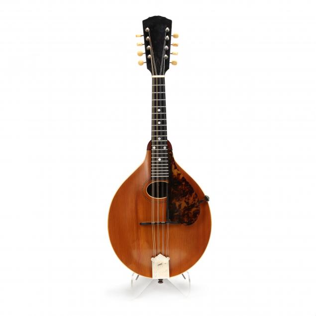 CIRCA 1917 GIBSON STYLE A MANDOLIN Faded