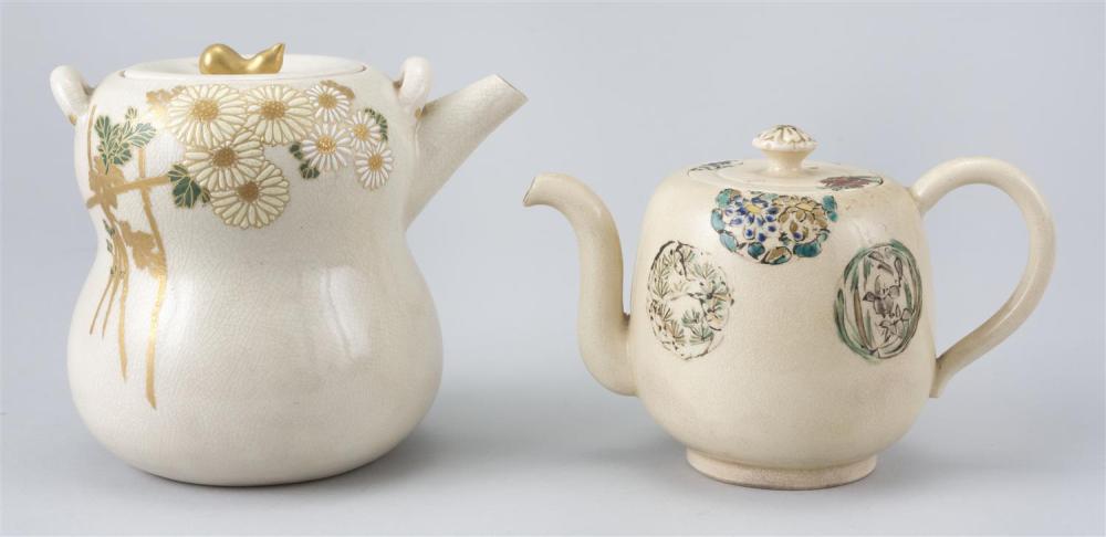 TWO JAPANESE SATSUMA POTTERY TEAPOTS 34bda7