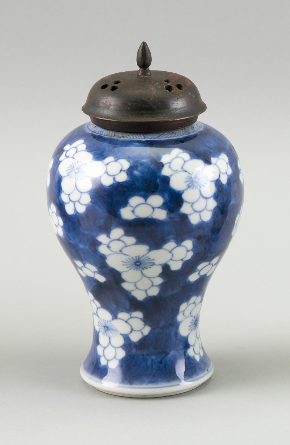 CHINESE BLUE AND WHITE PORCELAIN 34c0cd